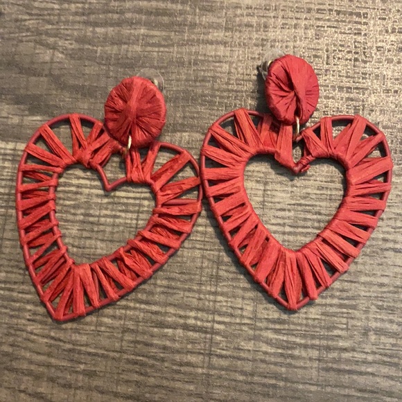 Plunder Jewelry - Plunder Red Heart Earrings